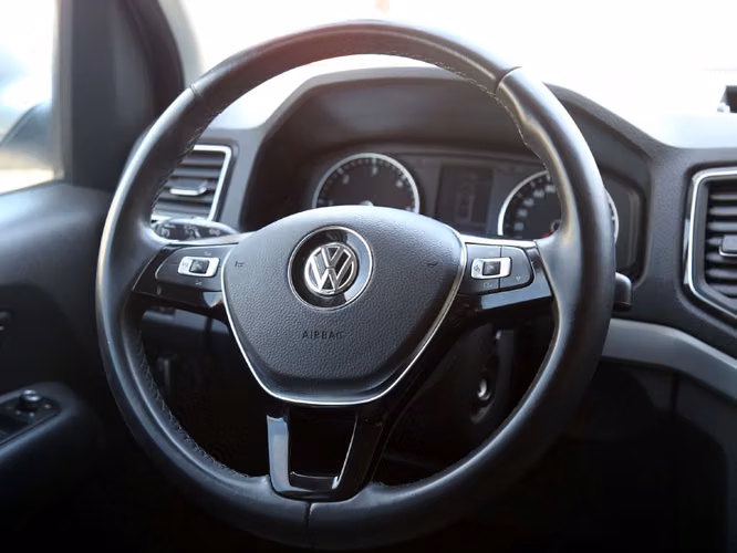 VOLKSWAGEN AMAROK 2023