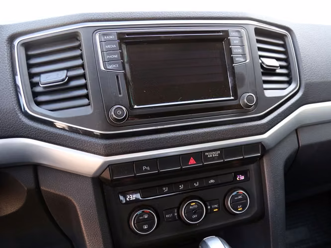 VOLKSWAGEN AMAROK 2023