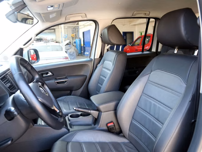 VOLKSWAGEN AMAROK 2023