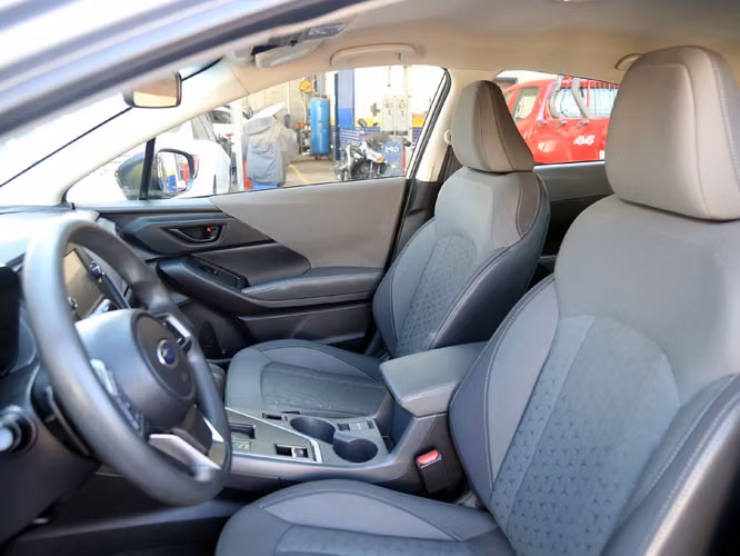 SUBARU CROSSTREK 2025