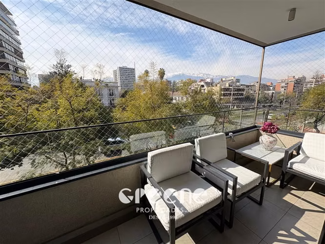 Departamento semi nuevo en venta de 2 dorm. en Providencia