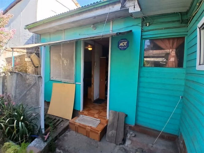 VENTA CASA 4D 2D SAN JOAQUIN