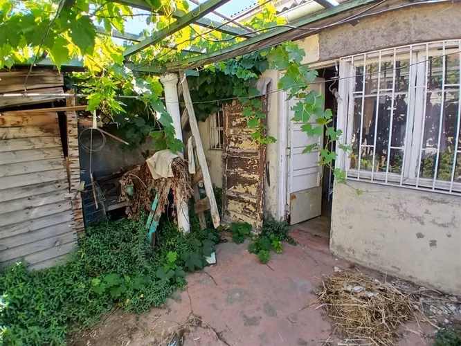 CASA 3D 1B A PASOS DE METRO LAS REJAS