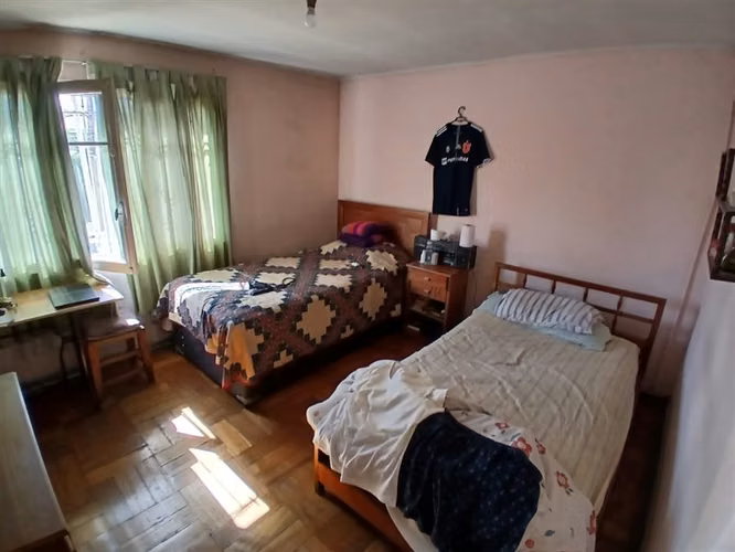 CASA 3D 1B A PASOS DE METRO LAS REJAS