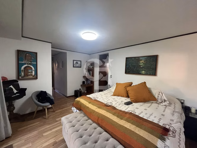 LUMINOSA CASA CHILENA REMODELADA