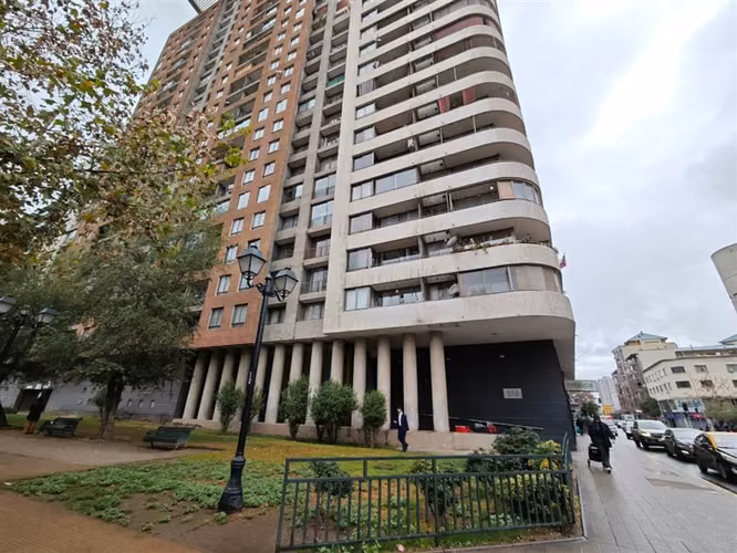 Amplio 1 dorm, terraza, estacionamiento METRO PARQUE ALMAGRO