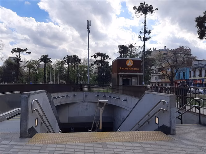 Amplio 1 dorm, terraza, estacionamiento METRO PARQUE ALMAGRO