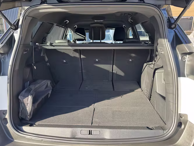 PEUGEOT 5008 - Imagen 16
