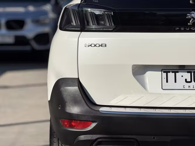 PEUGEOT 5008 - Imagen 9