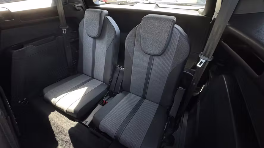 PEUGEOT 5008 - Imagen 18
