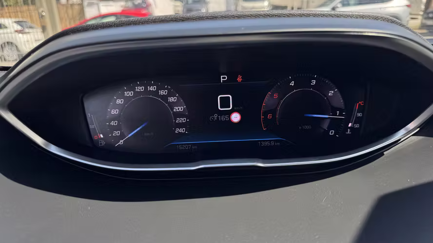 PEUGEOT 5008 - Imagen 12
