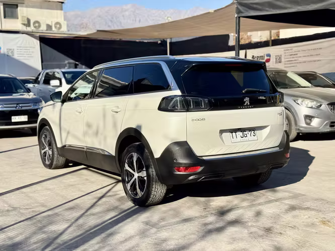 PEUGEOT 5008 - Imagen 6