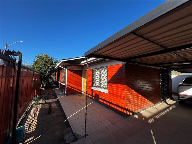 Casa en venta de 4 dorm. en El Bosque