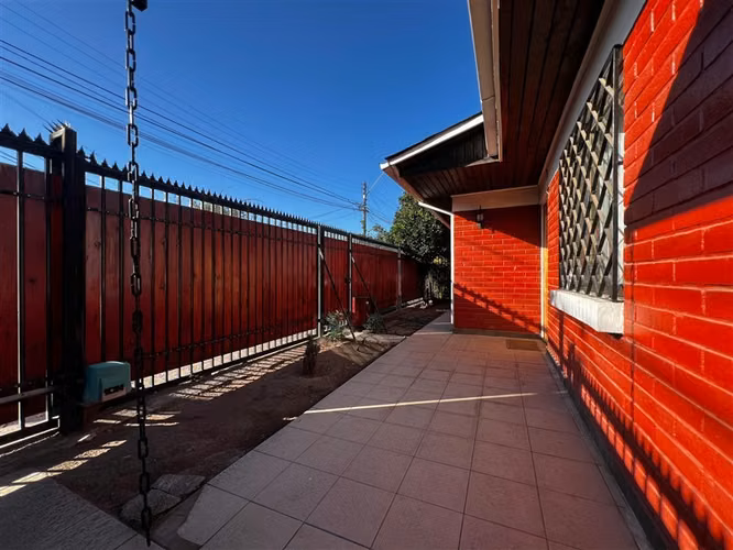 Casa en venta de 4 dorm. en El Bosque - Imagen 6