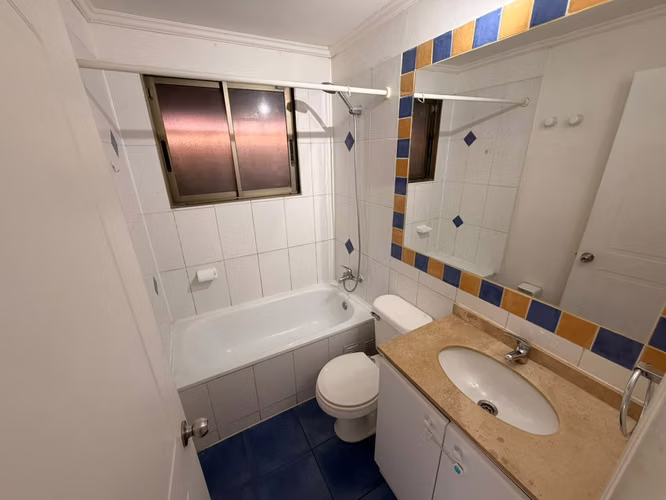 ARRIENDO CASA AYRES 4 DORMITORIOS 3 BAÑOS EN CONDOMINIO