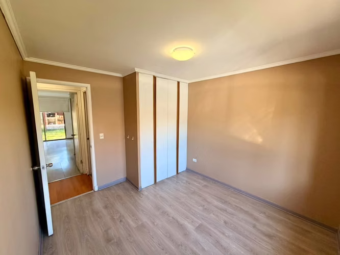 ARRIENDO CASA AYRES 4 DORMITORIOS 3 BAÑOS EN CONDOMINIO