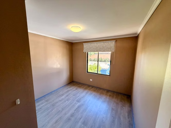 ARRIENDO CASA AYRES 4 DORMITORIOS 3 BAÑOS EN CONDOMINIO