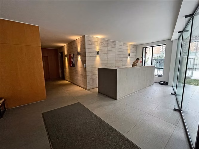 Departamento en arriendo de 2 dorm. en Las Condes