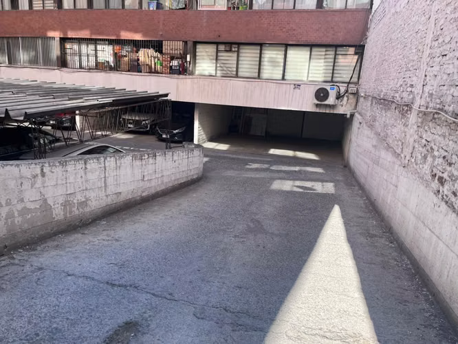Venta Estacionamiento San Martin con Catedral