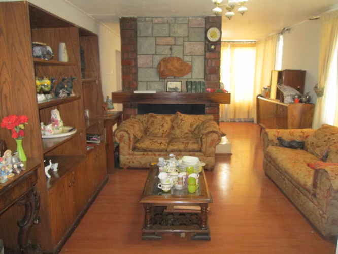 Gran casa 3D 2B 216/417mt2, Metro Santiago Bueras, Maipú