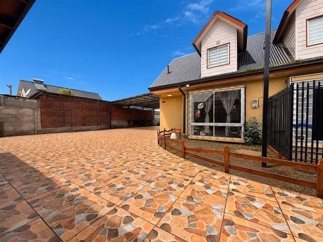 ARRENDAMOS AMPLIA CASA EN VILLA DOÑA JOSEFA TALCA - UTAL