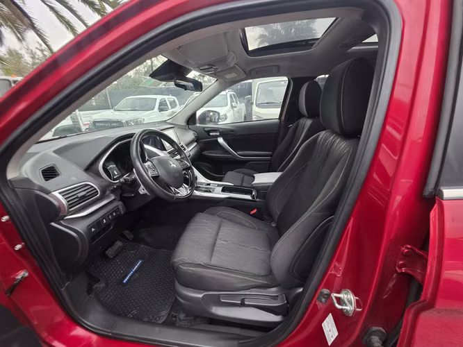 Mitsubishi eclipse año 2020 aut full en prenda