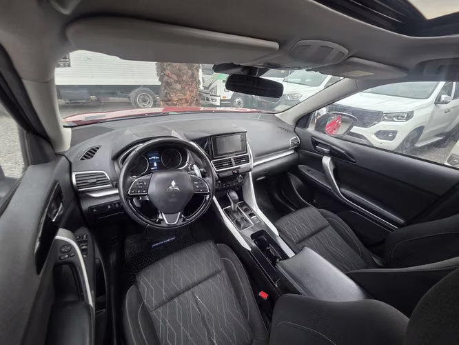 Mitsubishi eclipse año 2020 aut full en prenda