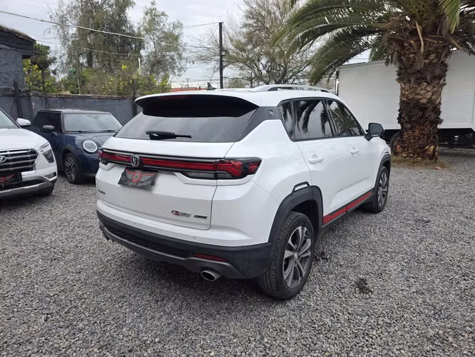 Changan cs35 plus aut año 2025 full en prenda