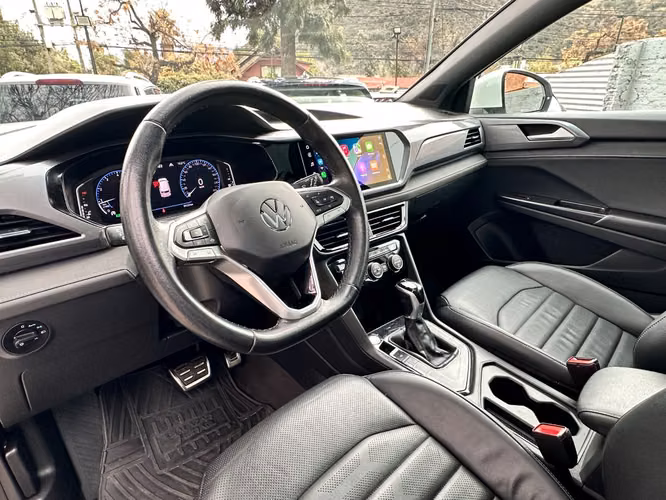 VOLKSWAGEN TAOS HIGHLINE TSI 250  2022