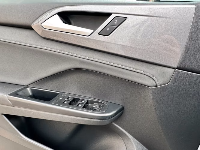 VOLKSWAGEN TAOS HIGHLINE TSI 250  2022