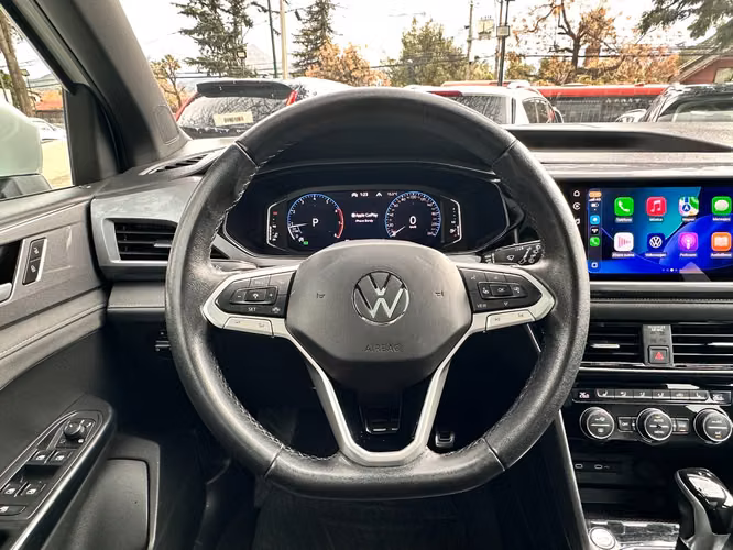 VOLKSWAGEN TAOS HIGHLINE TSI 250  2022