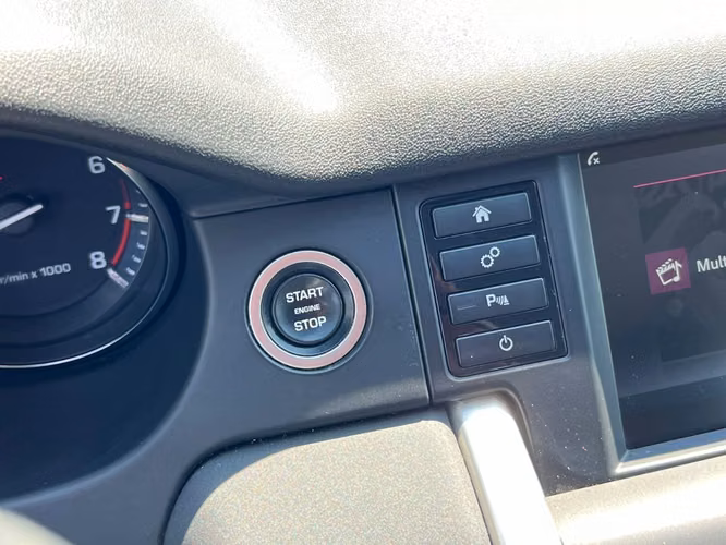 LAND ROVER DISCOVERY SPORT 2.0 2016