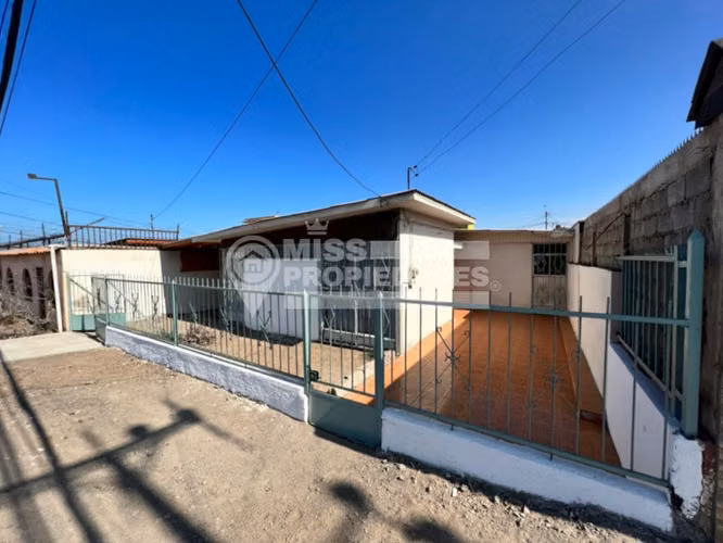 VENDE CASA VILLA AZUL, ANTOFAGASTA