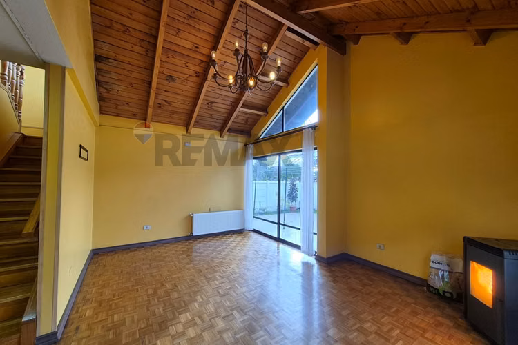Amplia casa en venta san pedro de la paz
