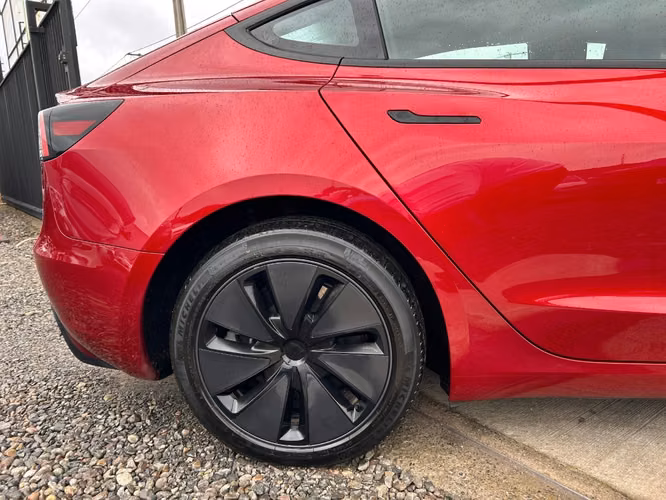TESLA MODEL 3 STANDARD RANGE 2026