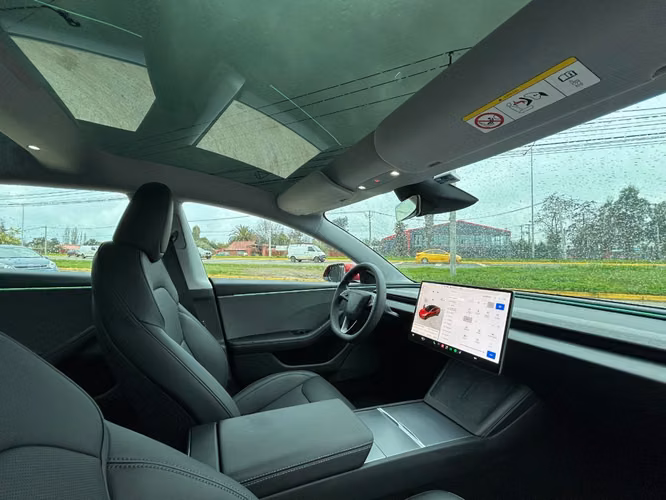 TESLA MODEL 3 STANDARD RANGE 2026