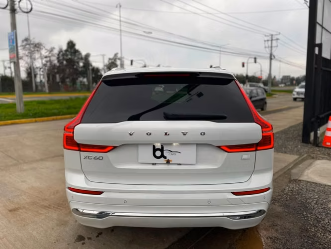 VOLVO XC60 T8 RECHARGE 4X4  2024