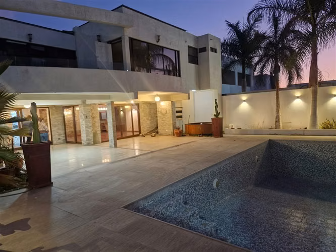 CASA bajo Molle