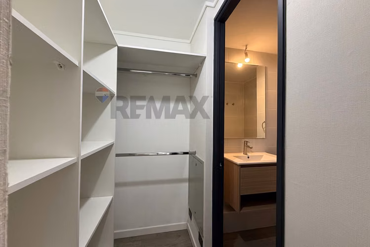 Arriendo 2d+2b con estac y bodega rosas