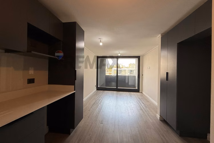 Arriendo 2d+2b con estac y bodega rosas