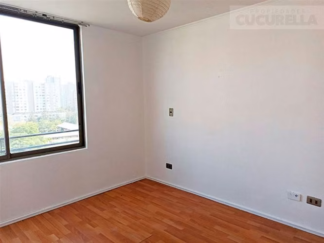 DEPARTAMENTO VARAS MENA / GRAN AVENIDA