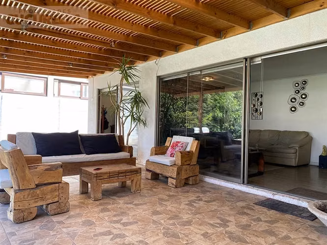 CASA Santa Elena - Chicureo