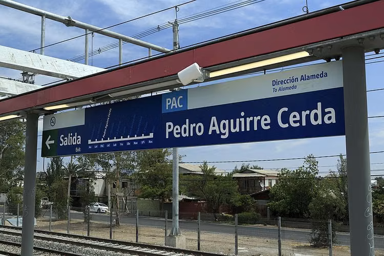CASA Casa en Pedro Aguirre Cerda a sólo 1 cuadra de Av Departamental, próximo a MetroTren y Metro Cerrillos