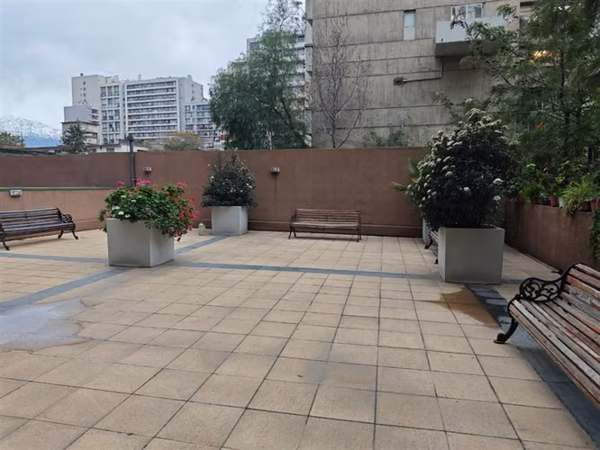 DEPARTAMENTO Excelente inversión (alta demanda de arriendo).Cómodo y moderno, 1 dormitorio, amplia terraza, con bodega METRO PARQUE BUSTAMANTE