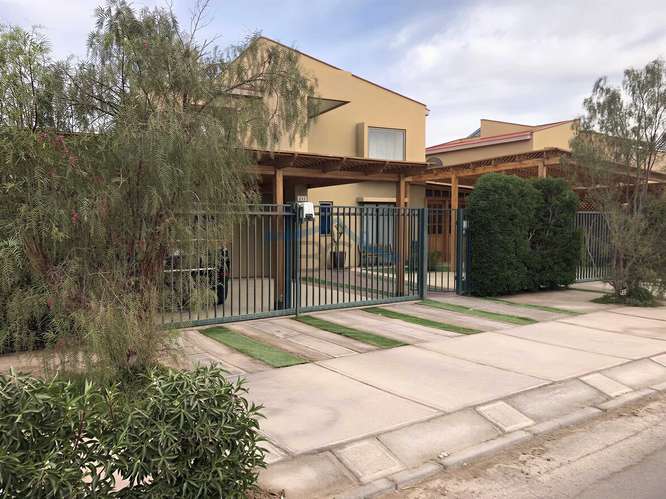 Se vende espectacular inmueble en Lomas Huasi. (177419)