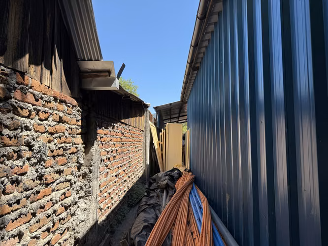 Venta de Oficina con estupenda bodega, excelentes instalaciones