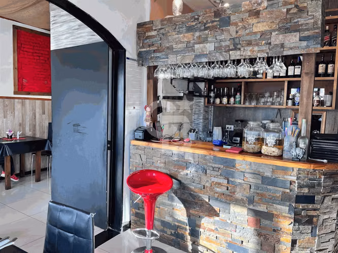 Se vende o arrienda prestigioso restaurante . - Imagen 7