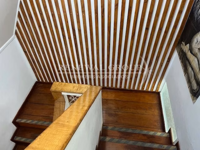 Amplio local comercial con excelente ubicacio (122702)