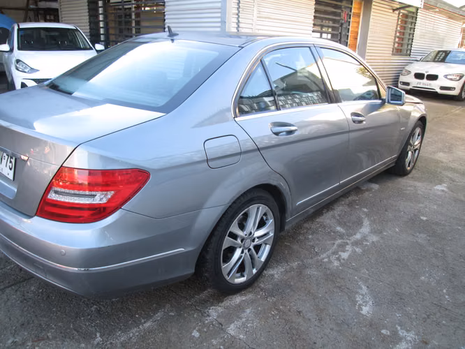 MERCEDES BENZ C 180 2012