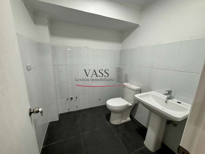 VASS ARRIENDA AMPLIA PROPIEDAD COMERCIAL CENTRO DE QUILPUE